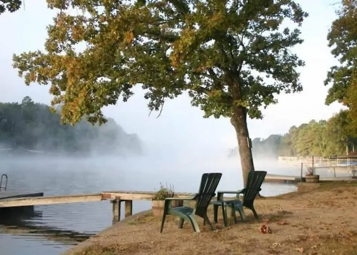 #05 - Lakefront Two Bedroom Cottage- Pet Friendly